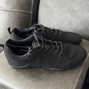 Men's Lightweight Black Knit Sneakers